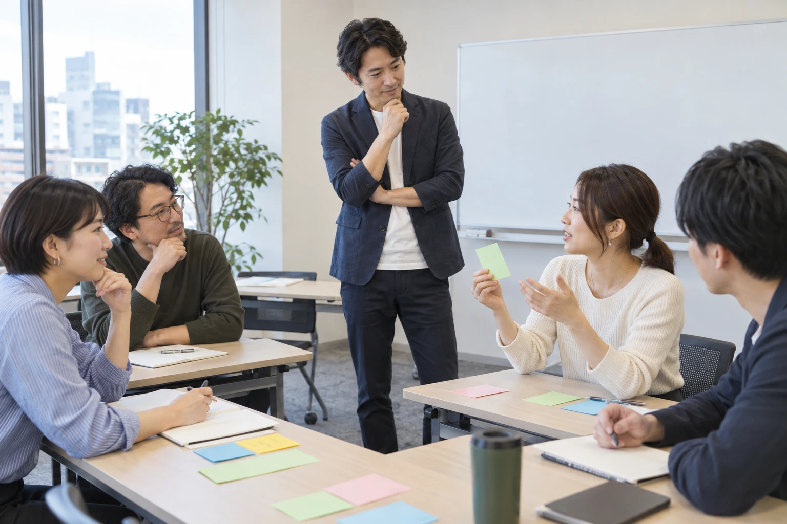 ビジネススクールの仕事と開業準備を表す人物入りの架空イメージ(AI生成)